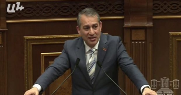 image-1635135544_armen-xaatryan-deputat