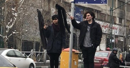 image-iran-hicabsiz-qadin