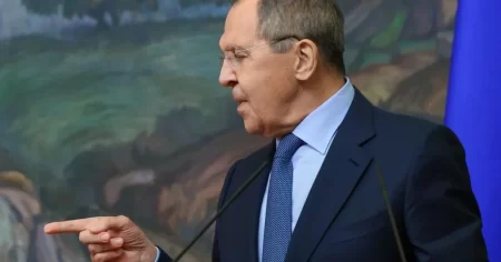 image-lavrov-1068x719