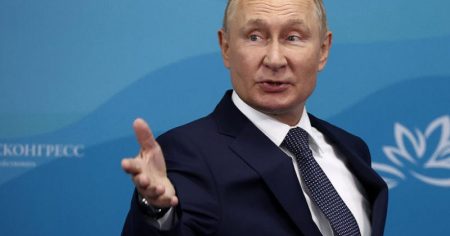 image-1666699645_putin-vladivostok-800x600